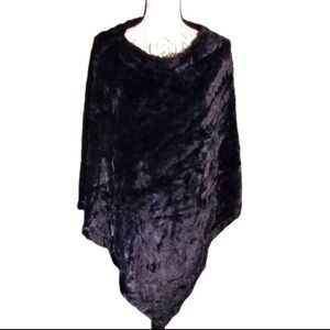 Asymmetrical Faux Fur Lightweight Poncho NWOT